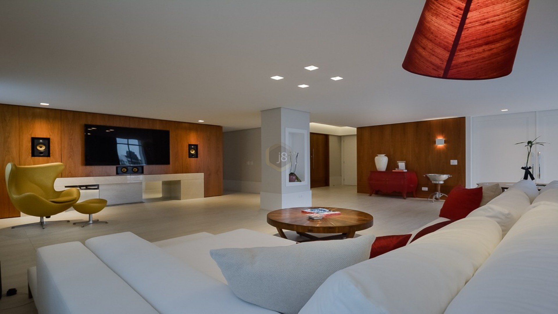 Foto de destaque Apartamento impecável e todo reformado no batel